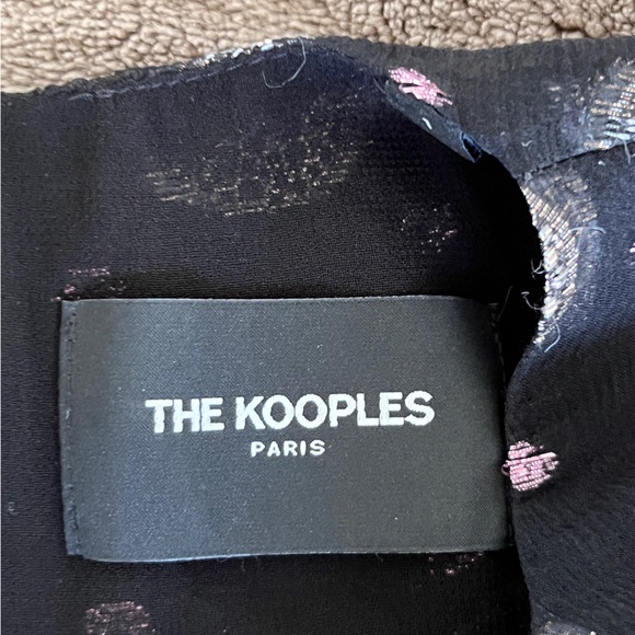 The Kooples Tutti Frutti Spots Silk Single Cold Shoulder Blouse Top size S - Picture 6 of 13